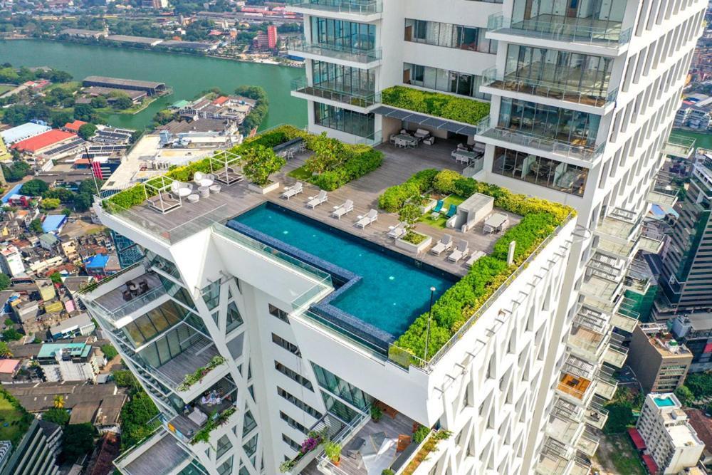 Altair Luxury Colombo By Miracle Apartment Екстериор снимка