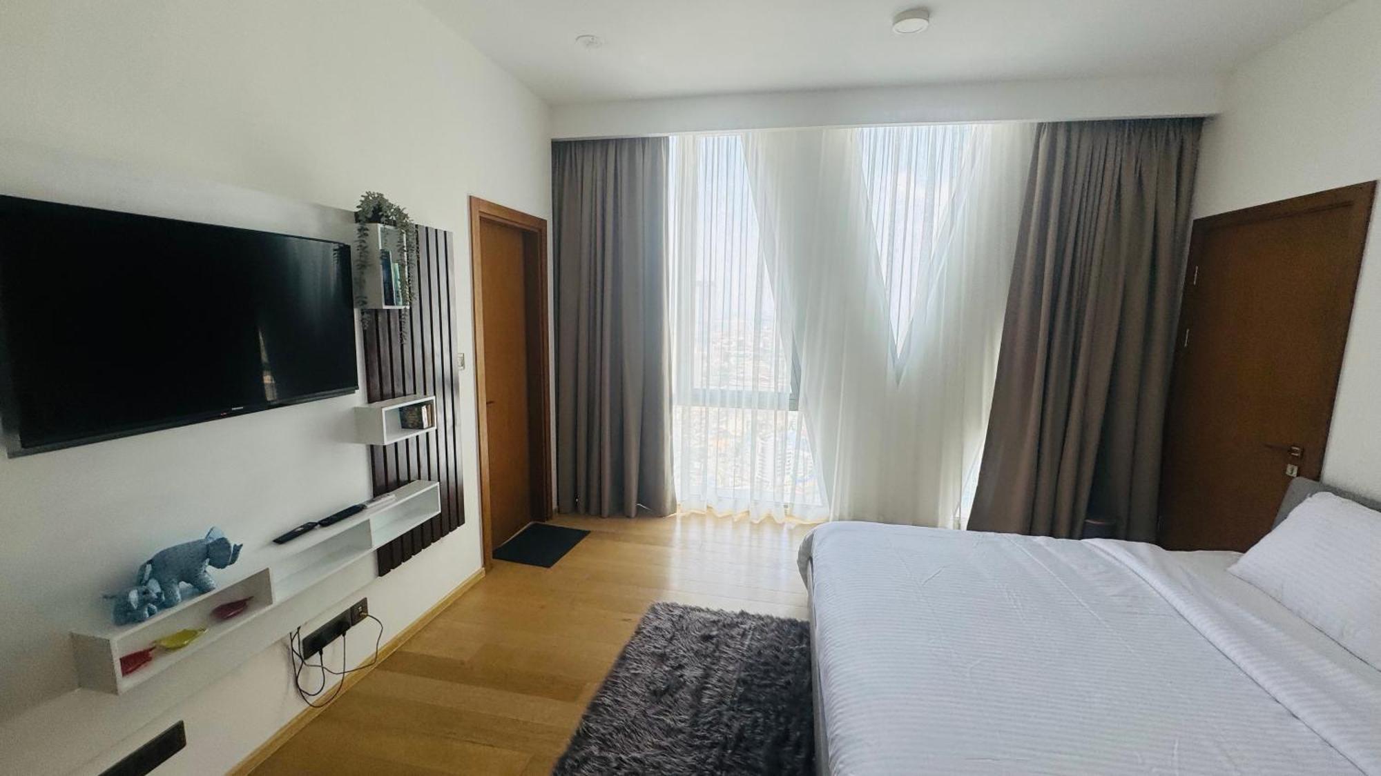 Altair Luxury Colombo By Miracle Apartment Екстериор снимка