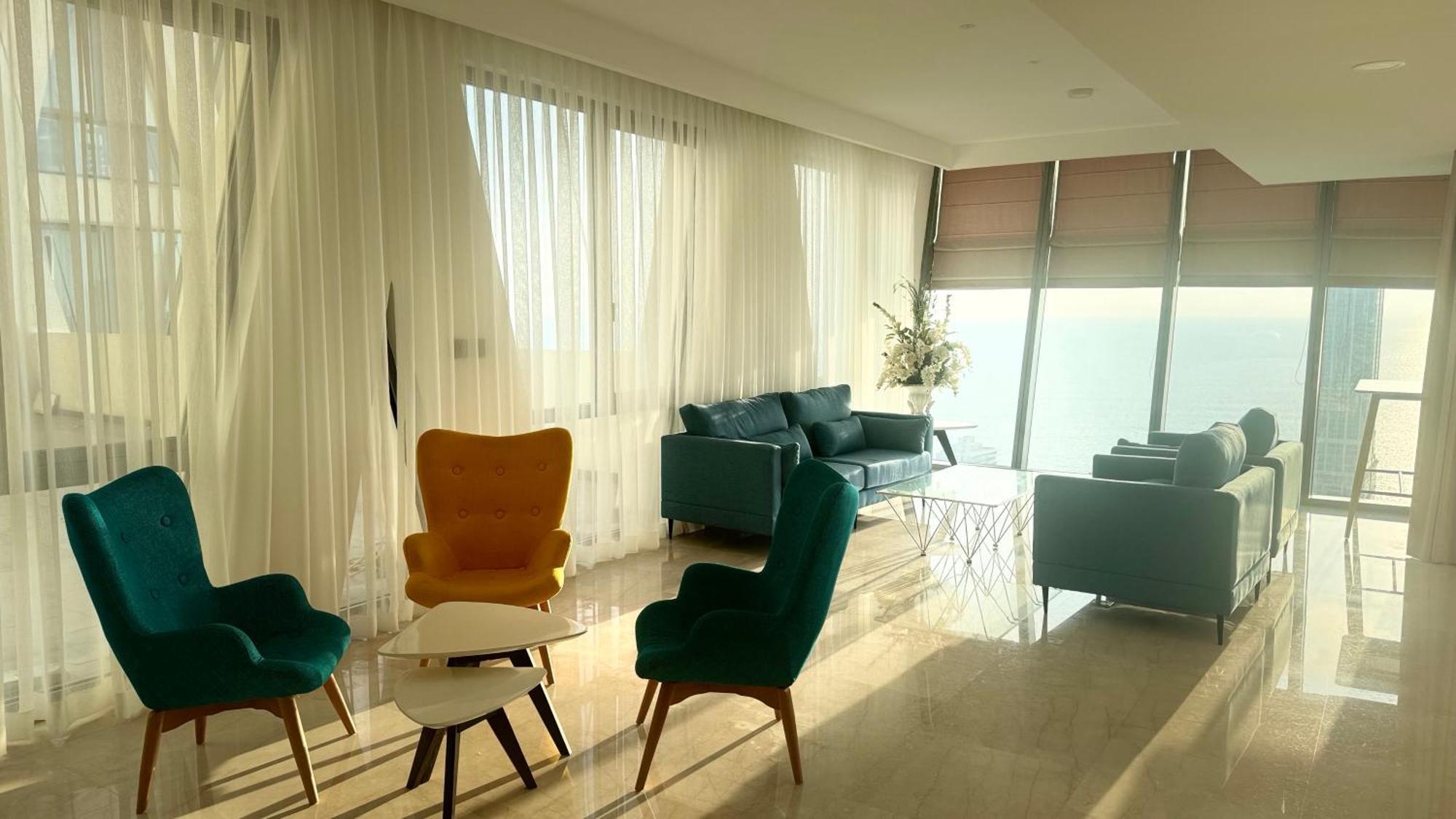 Altair Luxury Colombo By Miracle Apartment Екстериор снимка